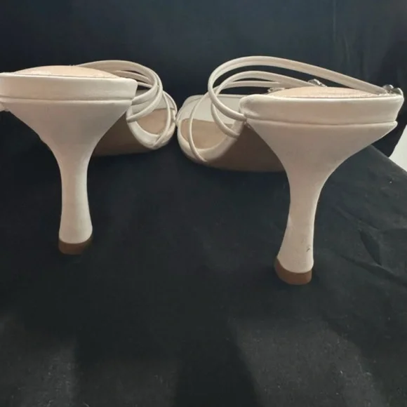 The Drop Women's Naomi Strappy Buckle Heeled Sandal - Picture 3 of 3